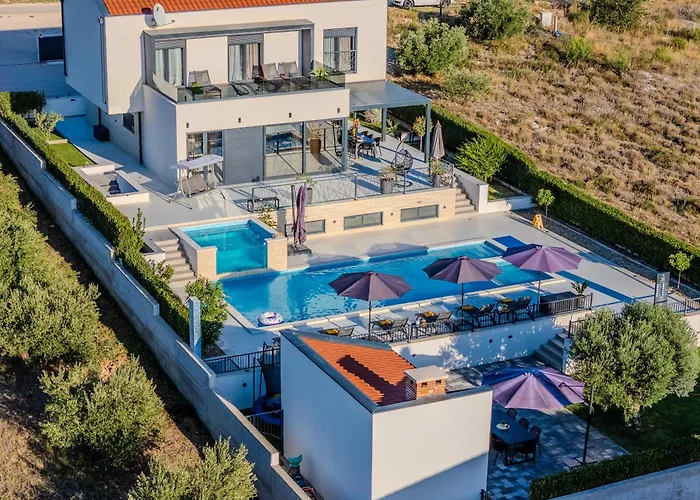 Villa Lara