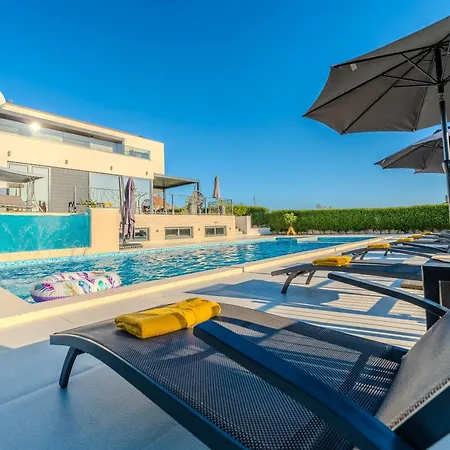 Villa Lara Vrana