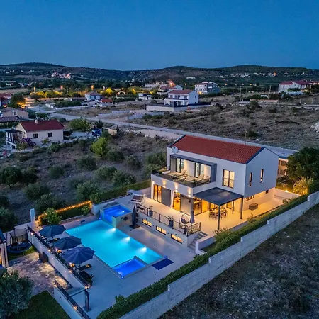 Villa Lara Vrana