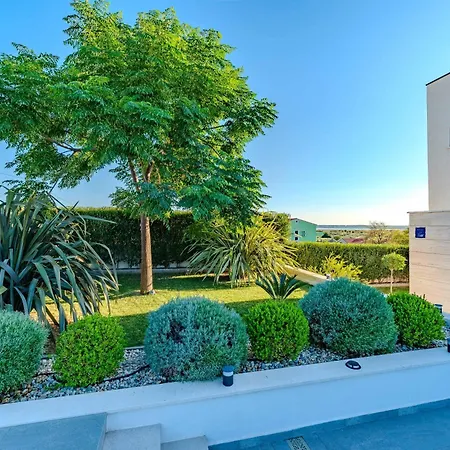 Lara Vrana Villa *