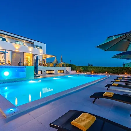 Lara Vrana Villa *