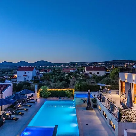 Lara Vrana * Vrana (Zadar)