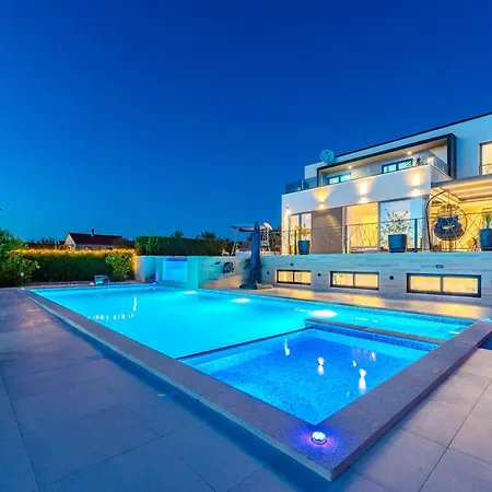 Lara Vrana Villa Vrana (Zadar)