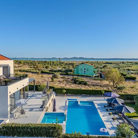 Lara Vrana Villa